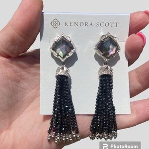 EUC Kendra Scott Black Pearl Tassel Earrings